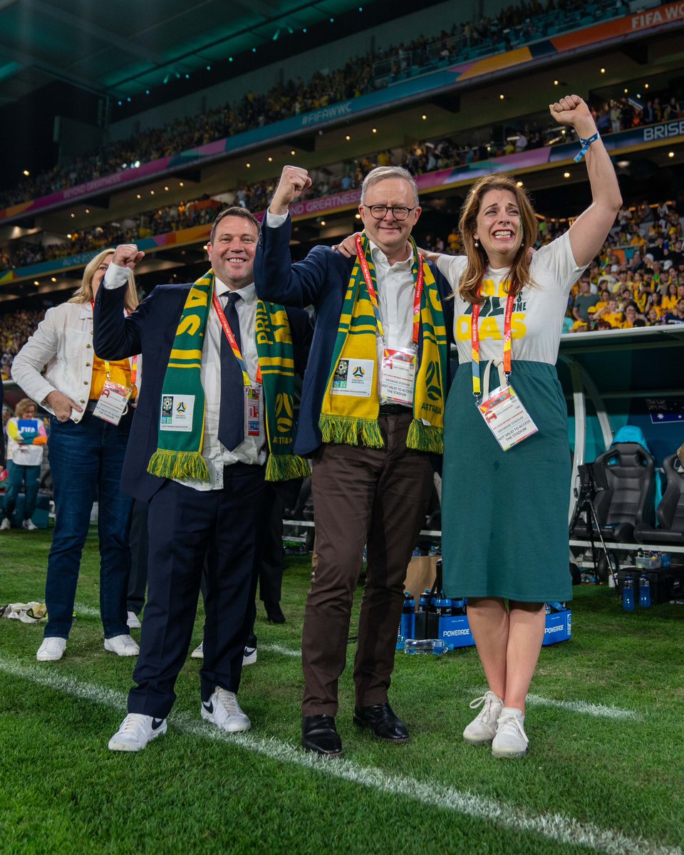 Still crying. Couldn’t be prouder of <a href="/TheMatildas/">CommBank Matildas</a> 💚💛