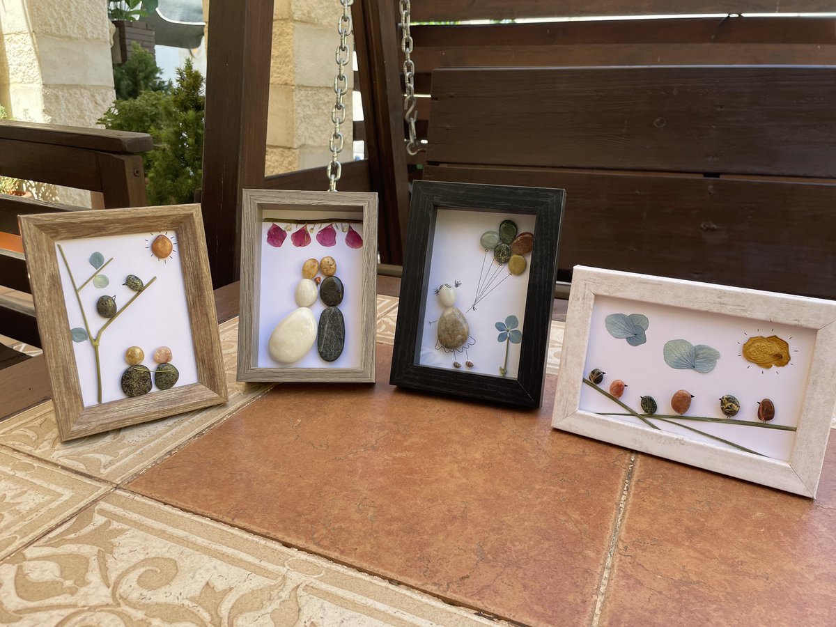 AtmNerea's tweet photo. Piedras preciosas en cuadros preciosos, único cada uno de ellos!! Se venden :)) https://t.co/Q8iEUMMrix