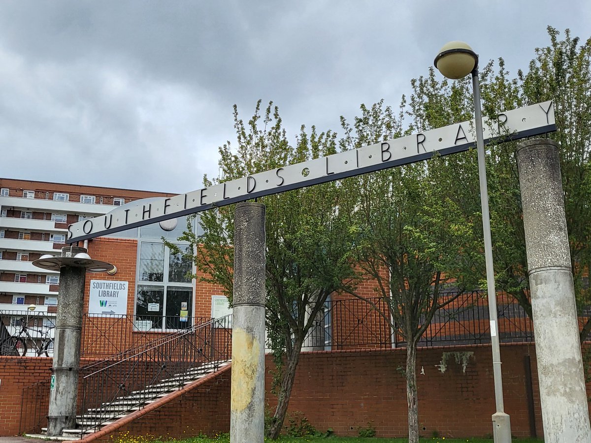 Cllr surgery at Southfields Library this morning - Available Sat mornings 11 - 12 for advice &amp; support for residents.