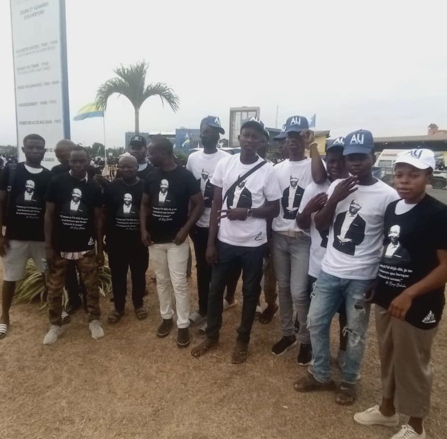 WeLoveABO's tweet photo. Le collectif WE LOVE ALI sur le terrain pour son candidat Ali Bongo Ondimba #alipourtous #gabon #Gabon23 #alibongoondimba #weloveali @PresidentABO https://t.co/dvS2PywCLi