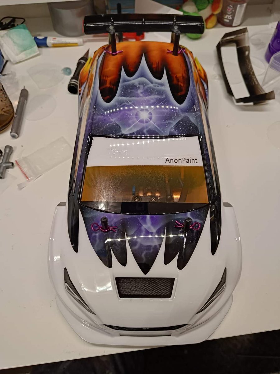 gingapaint's tweet photo. Not updated any RC paint stuff here for ages. This was a Protoform Europa-M painted in Pro-line paints as a quick effort to get my young lad on track! @CMLDistribution @ProLineRacing https://t.co/c4L9v7vQQg