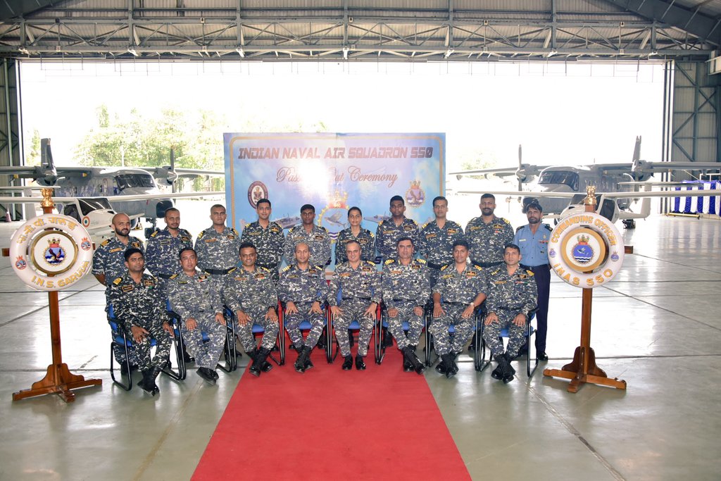 IN_HQSNC's tweet photo. Trainee #pilots of 33rd Dornier Operational Flying Trg Course graduated as 'Fully Operational MR Pilots' at a passing out ceremony in #INSGaruda. Flying Trg conducted at INAS 550,famous #Flyingfish. Pilots are now fully qualified on #Dornier 228 aircraft for #operationalmissions https://t.co/hgQdoafEuF