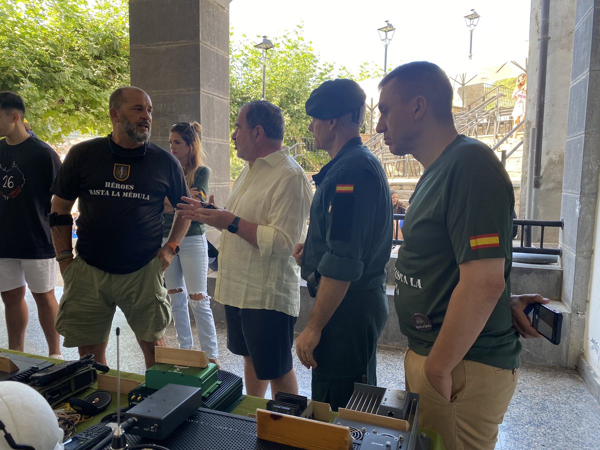 UAR_GAR_CAE's tweet photo. ESTAMOS CON La asociación VIDA X VIDA , #torrecillaencameros #larioja  , apoyando una causa solidaria @mtemprano @guardiacivil  @ContraCancerEs https://t.co/vdPuLxY38f