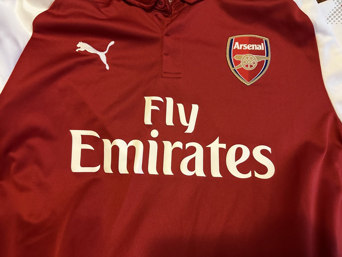 KatIsLovingLife's tweet photo. Time to get ready for the day! Come on @Arsenal! https://t.co/p06oIWDZ2U
