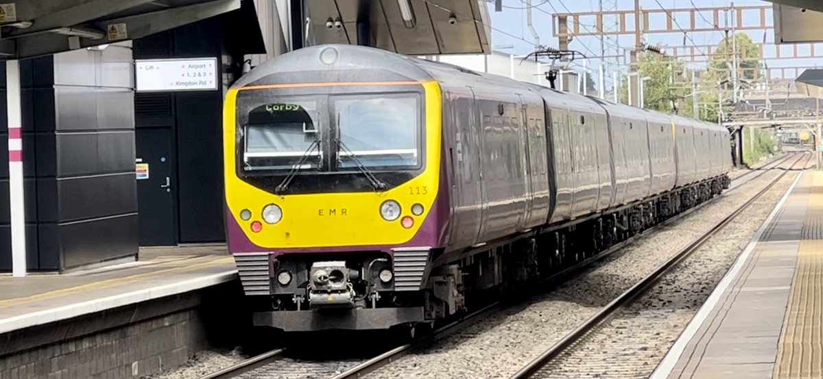 PlatformEdge1's tweet image. Time to head home 🏡

Managed to get a ride on the Luton Dart as well as my first ride on a class 360 👀 #Class360 #Class700