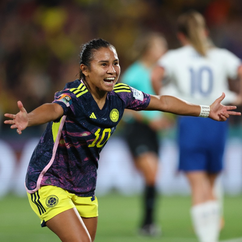 fifaworldcup_de's tweet image. Führungs- und Ausgleichsgefühle bei #ENGCOL. 
@leicysantos10 ⚔️ @lauren__hemp #FIFAWWC