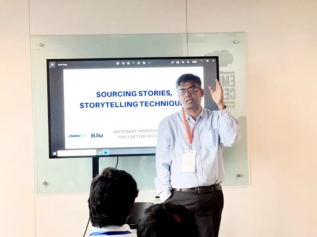 MarziaMumu2's tweet photo. Necessary Workshops For A Better Press...
An amazing journey of 10 week 😍
#TheBuildingAssetsJournalismSchool
#BJIM
#EMKCenter
#Journalism https://t.co/EW2vMquQBN