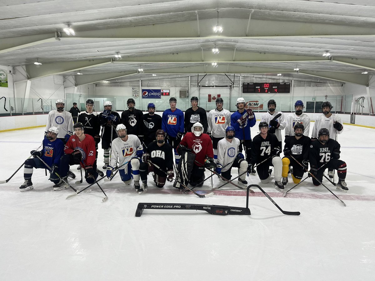 charlesdyke11's tweet photo. While the Pro’s train with @PEPHockey in TO, we were putting in the work here in NL!
#reactivecounteringtraining https://t.co/SYRjQtUAMm