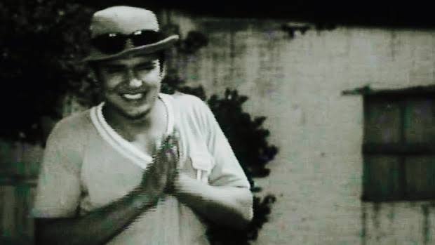 CinemaRareIN's tweet photo. Before making #JaaneBhiDoYaaro, Kundan Shah made a short film #Bonga (1976), feat. @sats45 @bolbedibol #ShobhiniSingh @sureshoberoi #SudhirPandey #DaljitKaur #MinaxiAnand #AbhaDhulia and #OmPuri.
Check out the film here:
https://t.co/YNeSEJF61W… https://t.co/QvZwip0F3I