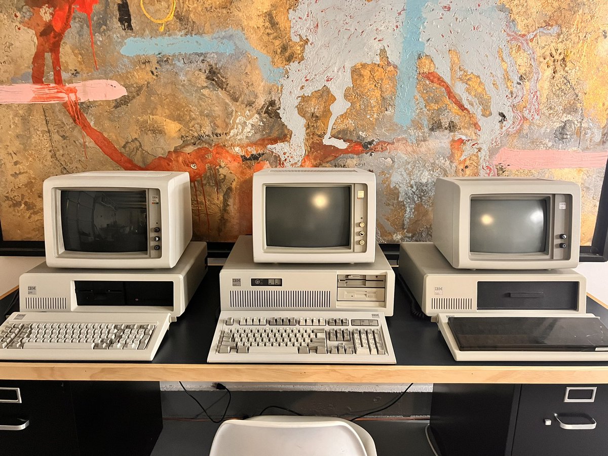 mcmlnutility's tweet image. The trinity! Moved Ega to AT. The mono on 5150 is so enjoyable. I swapped in Hercules, will have to post a video.

#retrogaming #retrocomputing #ibmpc #dosgaming #pcgames