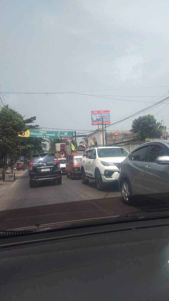 AnandaCitro's tweet photo. Dari Jatiwarna, Jatiranggon arah Jatisampurna Cibubur padat merayap 😅 https://t.co/vCOLWVzM7D