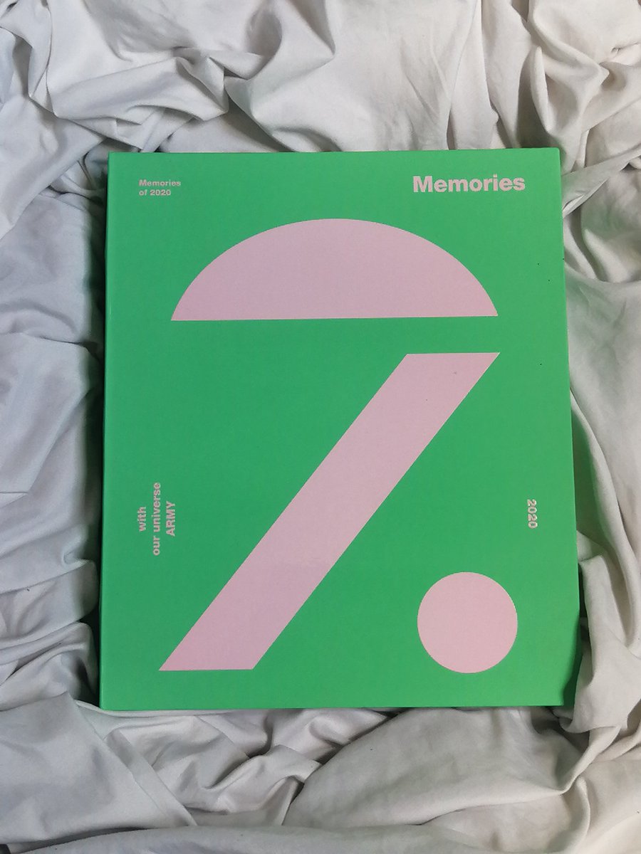 jshcinOT7's tweet photo. Wts lfb ph #kpop

BTS Unsealed album 

Memories of 2020 with wvs POB (no rpc)
MOTS ON:E CONCEPT PHOTOBOOK 

namjoon pc (clue ver) 

✓ complete inclusions
✓ mint condition

Take all for  💸1,000

Pls help rt, thankyou!
Dm for more details!❤ https://t.co/MFR2qbdxza