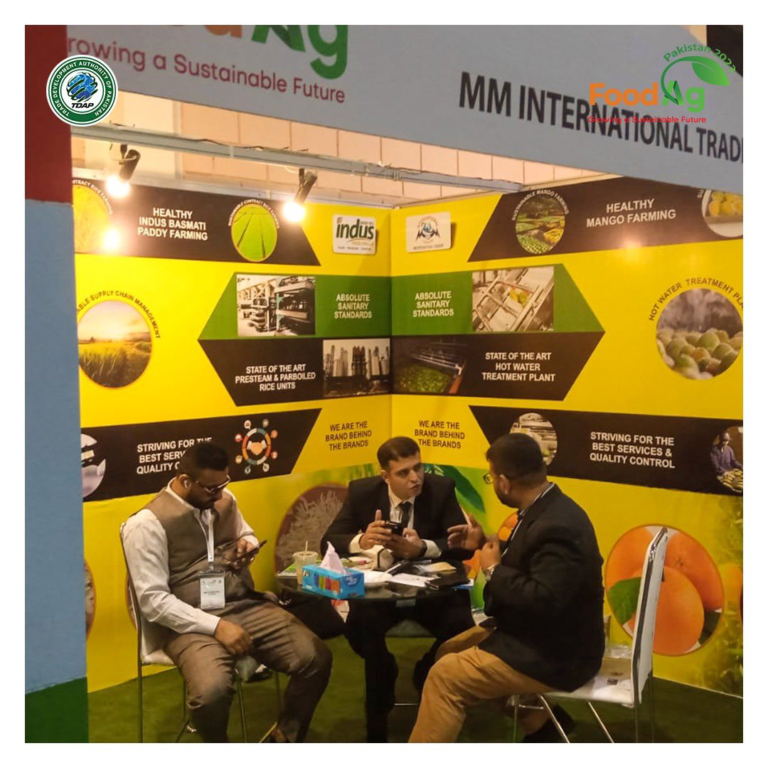 official_tdap's tweet photo. Local companies at FoodAg 2023 are all engaged in fostering global connections! Here we can see Sri Lankan delegates immersed in productive B2B interactions at Expo Center for Pakistan's first International Food and Agriculture Exhibition. 

They're exploring new avenues and cultivating partnerships for a sustainable future! 

@PakinSriLanka @GovtofPakistan @mincompk 

#FoodAg2023 #B2BSessions #GlobalCollaboration #SriLanka #Pakistan