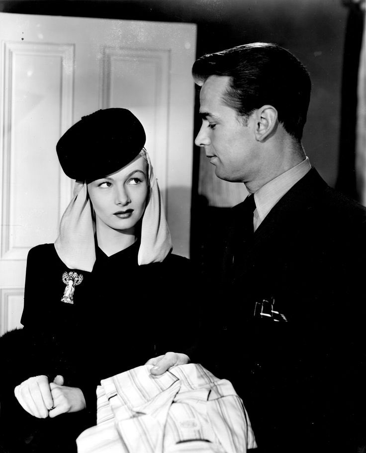 analgesicsleep's tweet image. Alan Ladd and Veronica Lake in “The Glass Key”
#TCMParty #SummerUnderTheStars #TheGlassKey #AlanLadd #VeronicaLake #FilmNoir