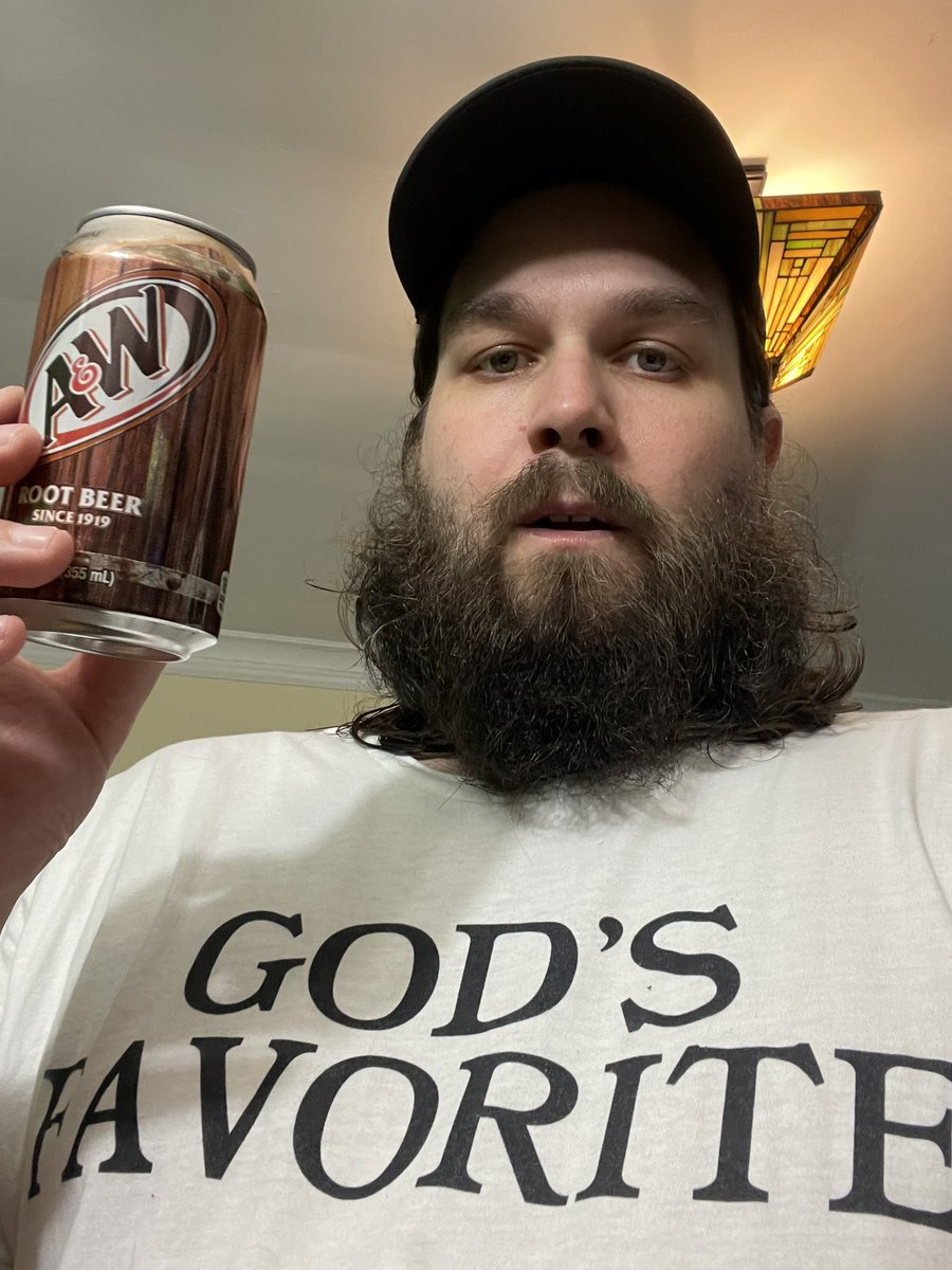 cooljasonmelton's tweet photo. Happy root beer Friday! Posting this at night. I was thinking about the pills you put in water and they turn into dinosaur sponges. I bet they’d clog you up if you ate em like medicine #rootbeerfriday https://t.co/82qzgKu7hB