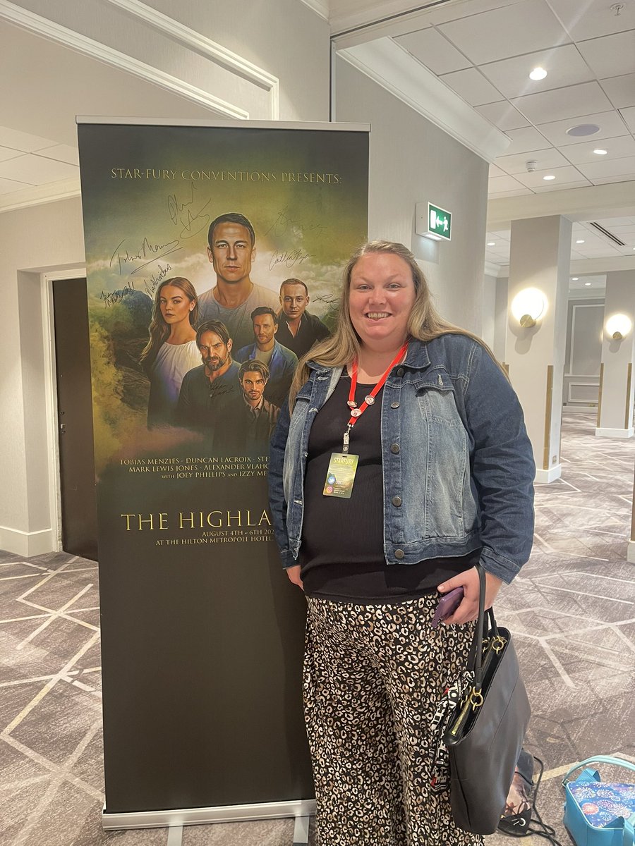 Kel1MDLead's tweet photo. Pic taken with Caitlin O’Ryan aka Lizzie and me and @Snowflake1404 having fun at @starfuryevents @HiltonBhamMet  4th-7th Aug 23 excellent weekend Highlanders 6 https://t.co/zrHWN8aCFd