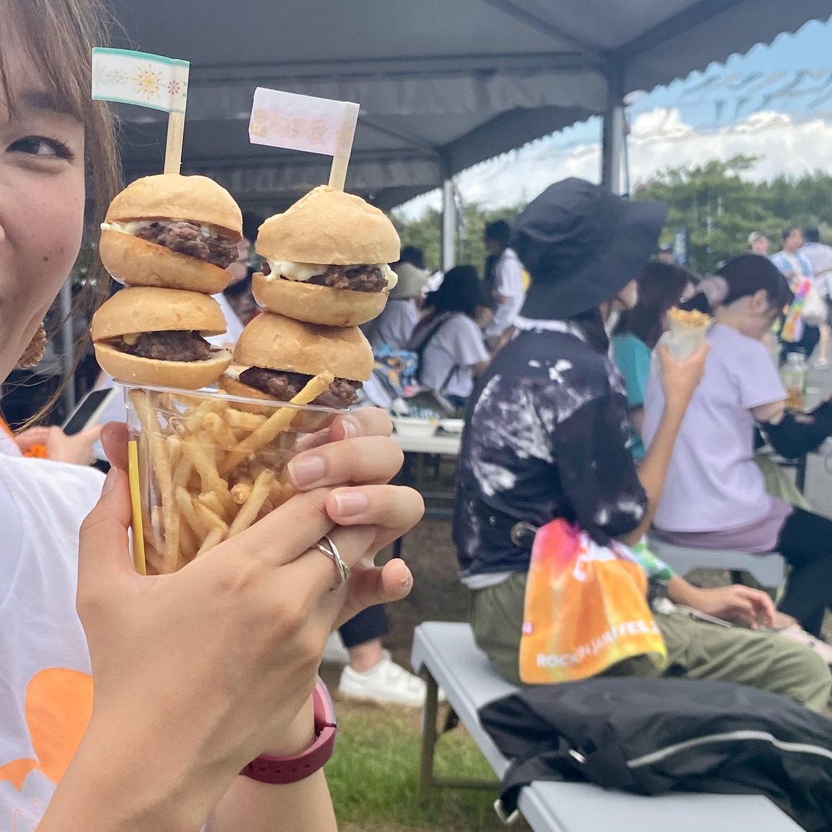 techeer6sk's tweet photo. フェス飯ってぶち上げ🤟🏻🤟🏻 https://t.co/XBqp4ZB7CL