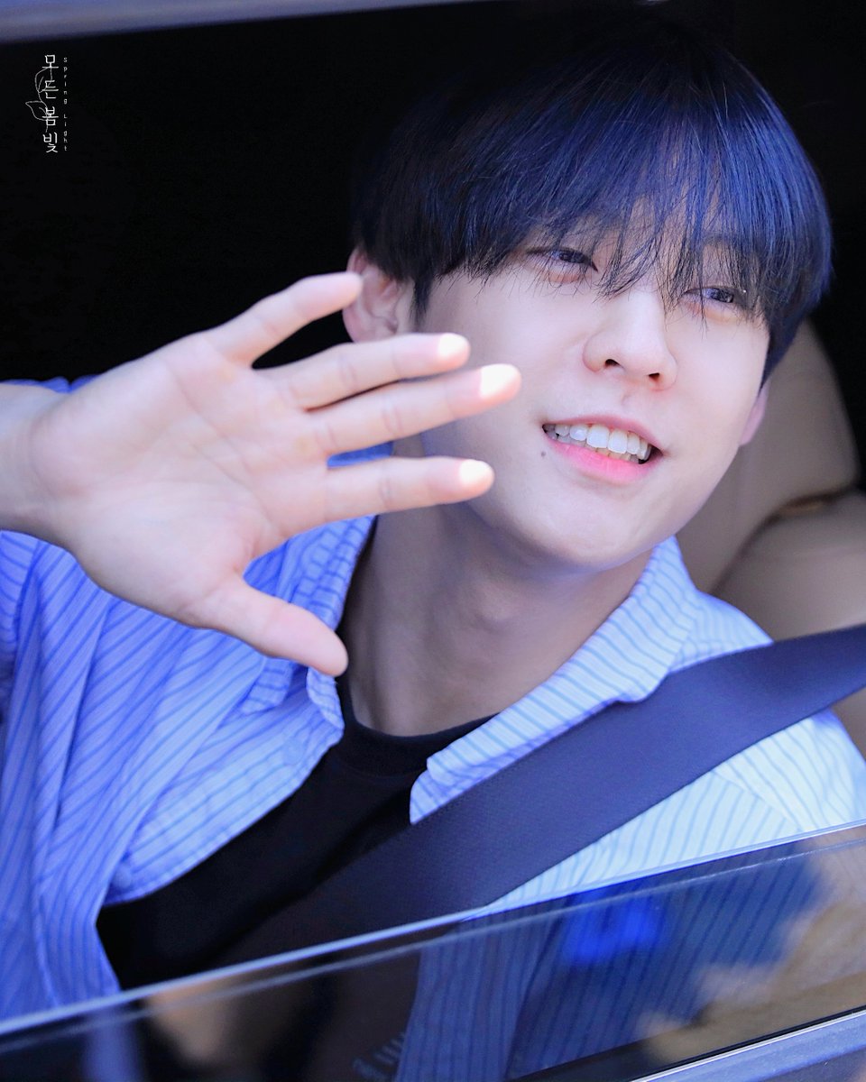 Springlight_2mh's tweet photo. 230803 김포공항 입국 

👋🏻😊

@btob2mh #HUTA #이민혁 #허타람찌 #허타 #LEE_MINHYUK #ミニョク #비투비 #BTOB https://t.co/GbfnsP2lkA