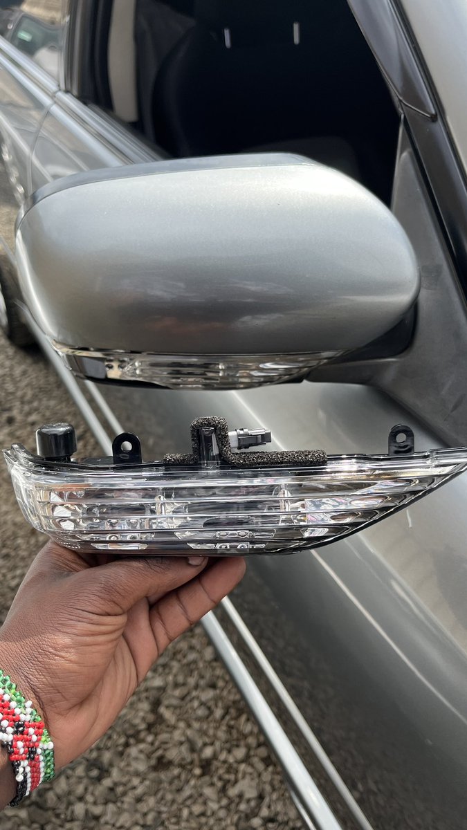 SmashAutospares's tweet photo. GENUINE SUBARU REAR, VIEW, TURN-LAMP

LEGACY BP5/BL5/BP9

HEAD OFFICE - Nairobi Kenya
📌 Industrial Area -  Enterprise Rd, Opposite Absa Bank, Box Park 
☎️ 0712 652 517 
💸 Buy Goods - Till No. 677 682 https://t.co/W12RSuM7AB