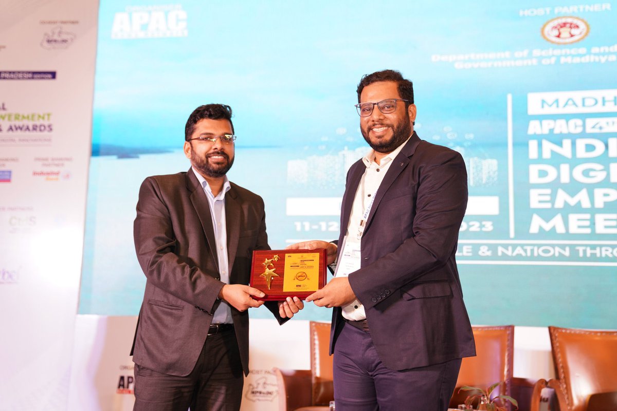 MPSeDC_DST's tweet photo. Special Presentation on Transforming Governance through Cyber Security &amp; Digital Forensics Armed with Emerging Technologies by Nikhil Mahadeshwar, Founder, #CyberSecuredIndia at the 4th ‘APAC India Digital Empowerment Meet &amp; Awards - MP’ on 12 Aug (Day 2) in Bhopal.
#IDEMMP https://t.co/ewQOWVk5yk
