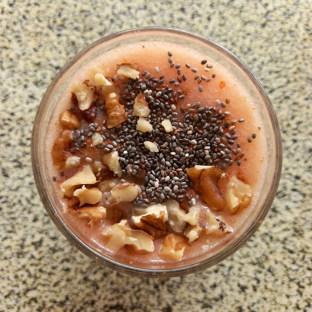 Jessyji00's tweet photo. Guava and tomato smoothie with chia seeds walnuts #minumansihat #smoothie #guava #cherrytomato #chiaseeds #walnut #inspiredme #sarawak #malaysia https://t.co/ivl5IGdUlU
