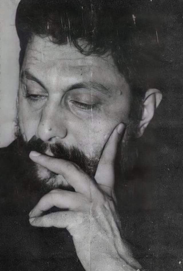 لكل شهيد مسيحي في وطني سأصلّي ركعة ولكل شهيد مسلم في وطني سأشعل شمعة.. سأدقّ الأجراس في الجوامع وسأرفع الآذان في الكنائس. 
          
⁧#الامام_المغيب #السيد_موسى_الصدر⁩
#شهر_الامام
#_وما_بدلنا_