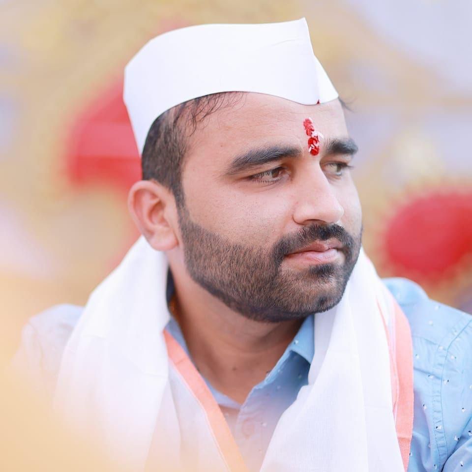 __Rahul__k's tweet photo. शांत,संयमी, काँग्रेसच्या इतिहासाचा गाढा अभ्यास असलेले,ज्यांच्याकडे विचारधारेचा ठामपणा आहे नेहरूवाद आणि भारत या संकल्पनेचा खरा विचार माझ्या सारख्या अनेक सर्वसामान्यांना समजेल अशा भाषेत सांगणारे प्रतीक दादा आपणास जन्मदिनाच्या मनापासून शुभेच्छा. @Liberal_India1 https://t.co/LzXlHgXRcb