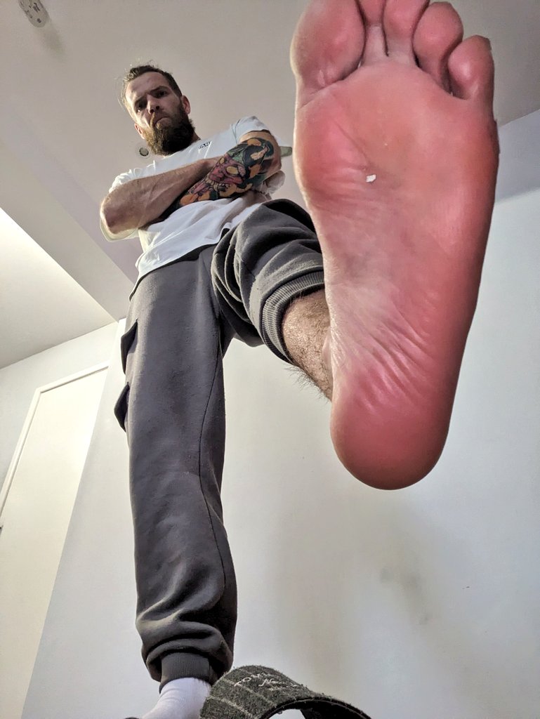 The last thing you see before my perfect sole wraps around your fragile face Morning Findom. Who's starting my weekend sends off then. 1st Saturday Send will be rewarded. 😇😈 2nd gets appreciated🫵👏 3rd gets punished⛓️🗣️😈 🏁Begin🏁