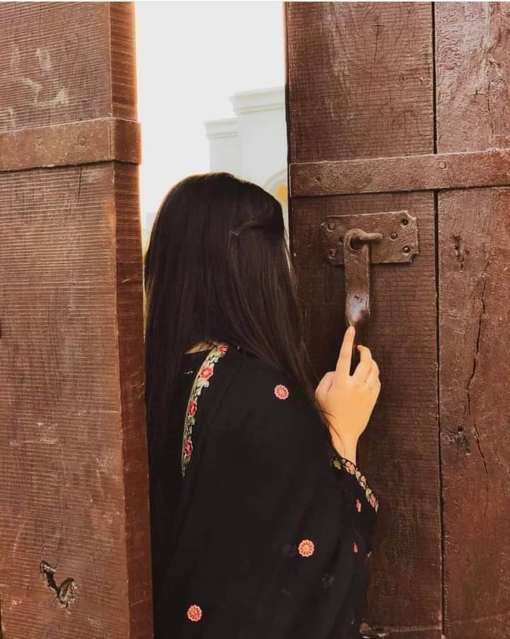 اي تو شپېلکې پو غام سري شه.                                     ويګا بلبلي چغيدي دروواتمه