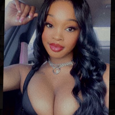_Kay_Nicole_'s tweet photo. #NewProfilePic https://t.co/mJ2ILLP79U