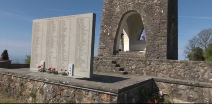 Il #12agosto 1944 a Sant'Anna di Stazzema i nazifascisti trucidarono 560 civili, inclusi donne e bambini. Anna Pardini, la vittima più giovane, aveva venti giorni. Mai dimenticare.