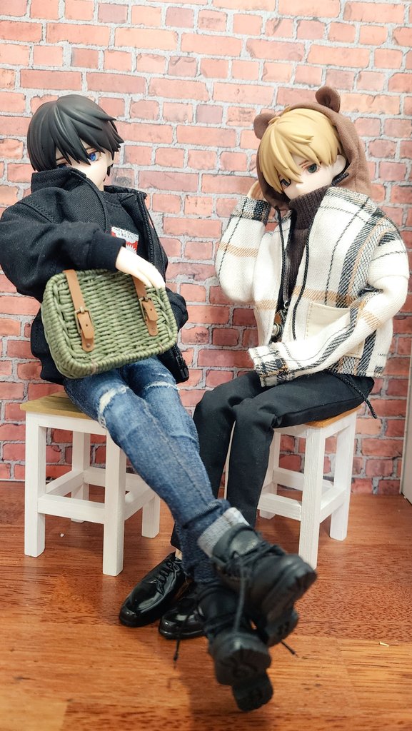 thfkrla0717's tweet photo. 너무이뻐  쥬드쁘뻬에서  찍어밧음
올껌 카넨이랑  닏님이 헤어 빌려줘서 껴본 치아쨩이랑  루리 https://t.co/pcFVRtprCr