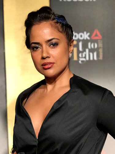 indiiancinema's tweet image. Sameera Reddy speaks about the challenges she faced on her comeback. Despite seeking shout-outs, many 'friends' from her peak times ghosted her. 

#SameeraReddy #Sameera #Bollywood #Bollywoodnews
