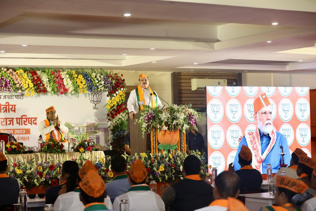 BJP4India's tweet photo. BJP National President Shri @JPNadda inaugurated the Kshetriya Panchayati Raj Parishad in Howrah, West Bengal. https://t.co/MrmvPbAdne