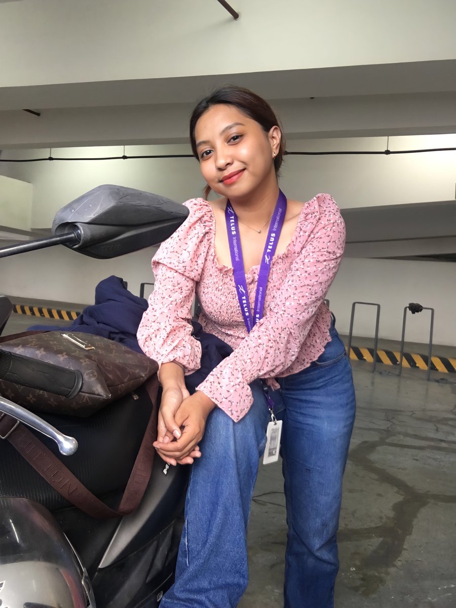 drlyntjrs's tweet photo. Oh really? Okay hahaha https://t.co/5CxCjV9Fiz