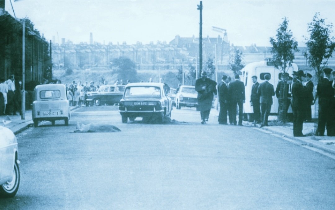 CrustyTrafpol's tweet photo. Never forgotten - RIP #Foxtrot11 #Braybrook #harryroberts https://t.co/agN8sRvRAA