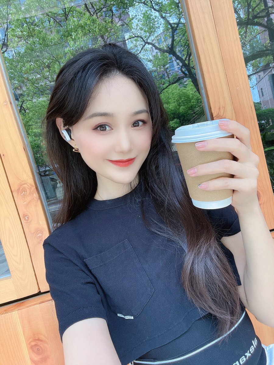 If you live seriously, you can find the candy hidden in life.