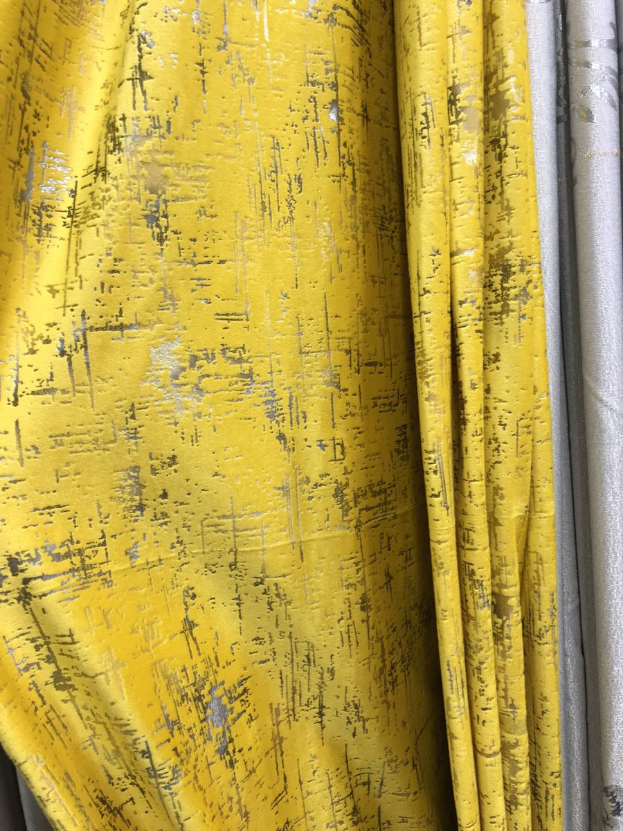 yancurtains's tweet photo. @SemujjuNganda1 @YouthBizExp @FDCOfficial1 Best curtain designs,nets,rods…with accessories…🤙🏻+256 775360554/ +256 702195990 https://t.co/FcPexN5rOU