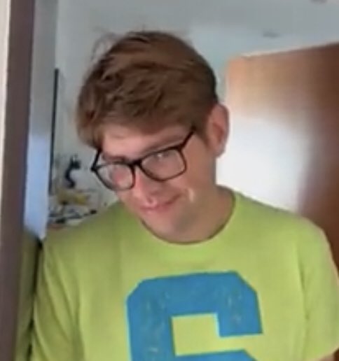 cloudyxcloud's tweet photo. @Akamask_ Dat smirk 😂 du hattest mich, ganz kurz in diesem Moment!! https://t.co/ZhdNRDteGX