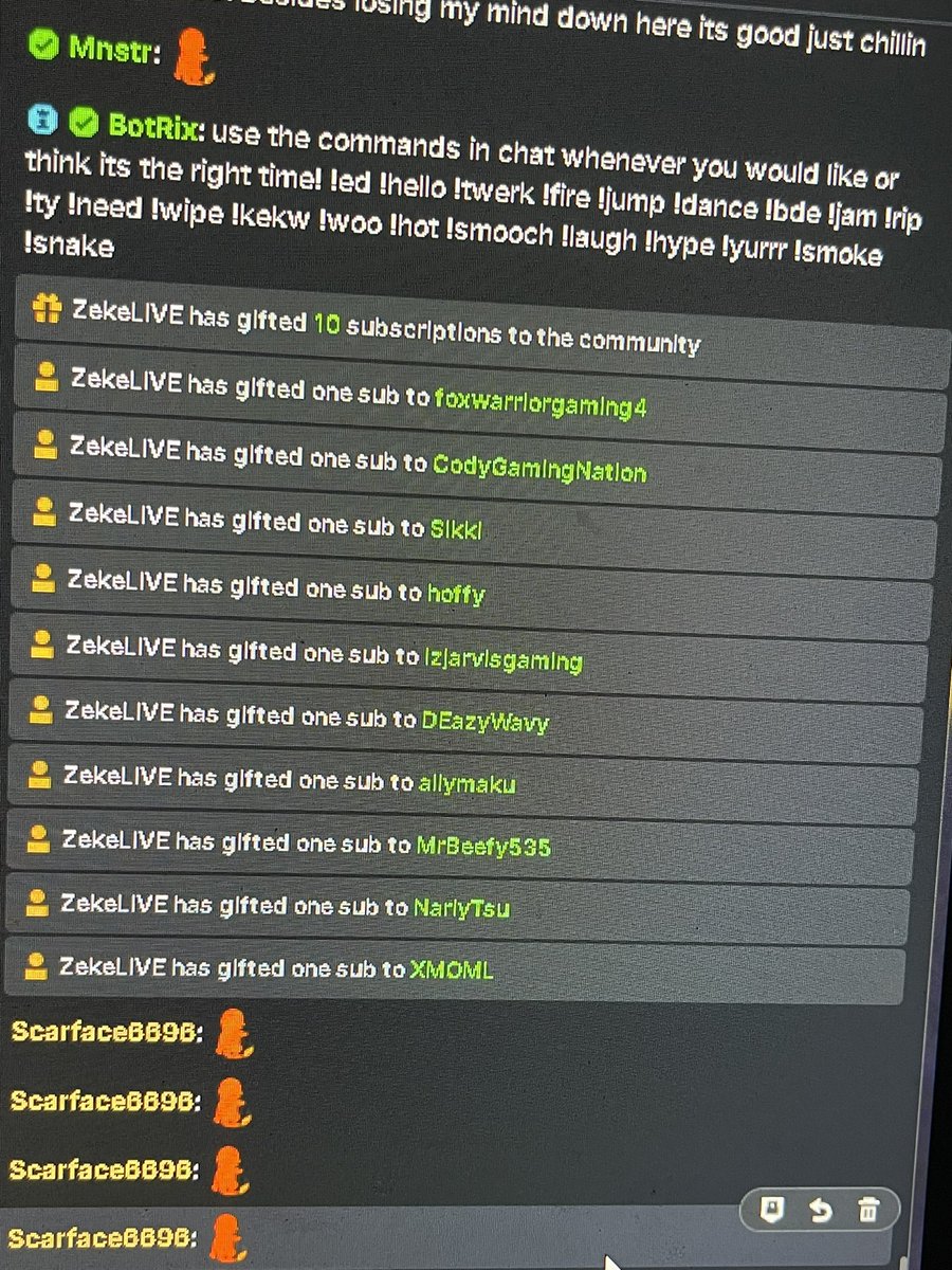 PlAtInUmKiCkS_1's tweet image. We had a 28 hr banger! Appreciate all the love for real! Back to it Sunday unless we start late Saturday! 

@Shazban3456 and @zeekeog with the gifted subs and huge raids and  @GreasyPizza93 mnstr and @highfivelol also for the huge raids!  

Thank you guys sooo much! #AllLove