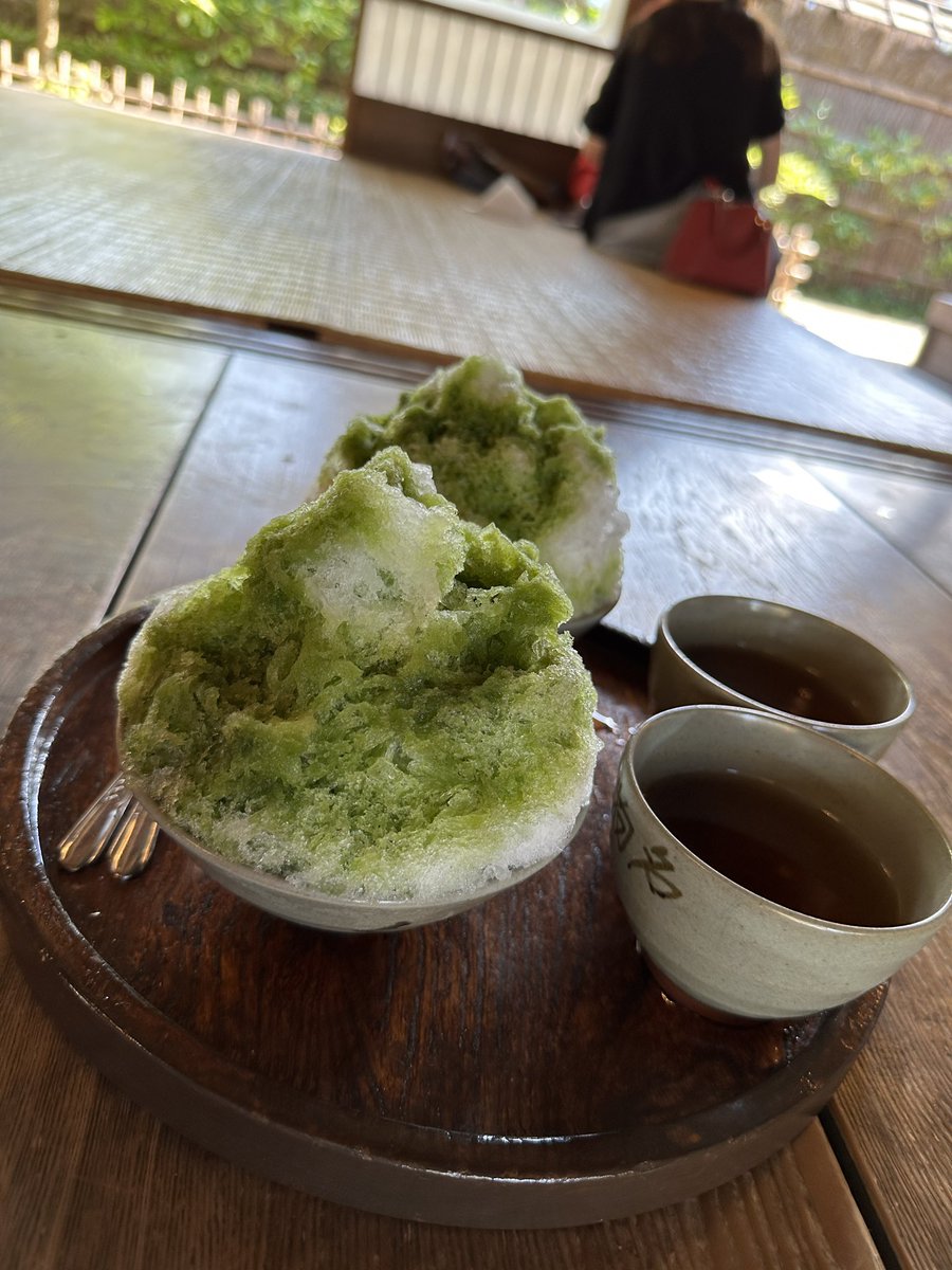 OlyfuntTesla's tweet photo. vison でチャージして、伊勢神宮で赤福氷食べてココナッツジュース飲んで松坂牛のすき焼き食うとこ。 https://t.co/R95oj7x0aU