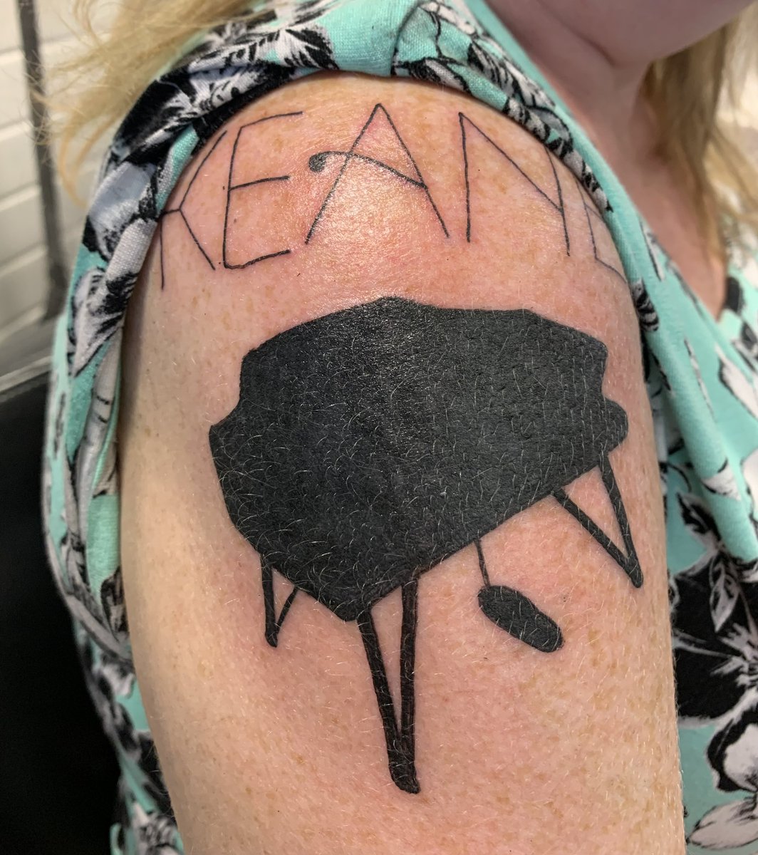 poppyam21's tweet photo. @keaneofficial #SomewhereOnlyYouKnow
#KEANE20
A lasting reminder of the best songwriter in the world #timriceoxley https://t.co/ugudFfMeUb