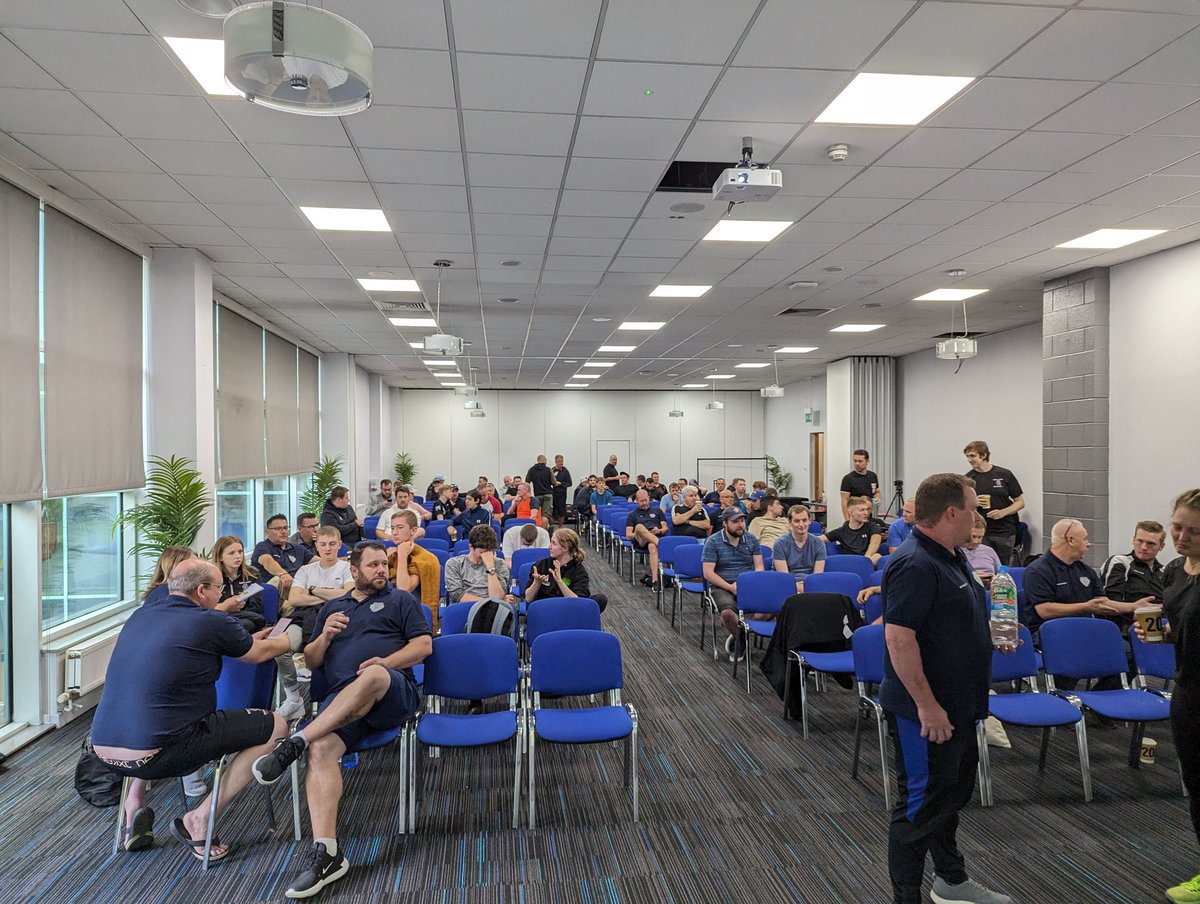 andyref71's tweet image. Almost conference time #officiallycool