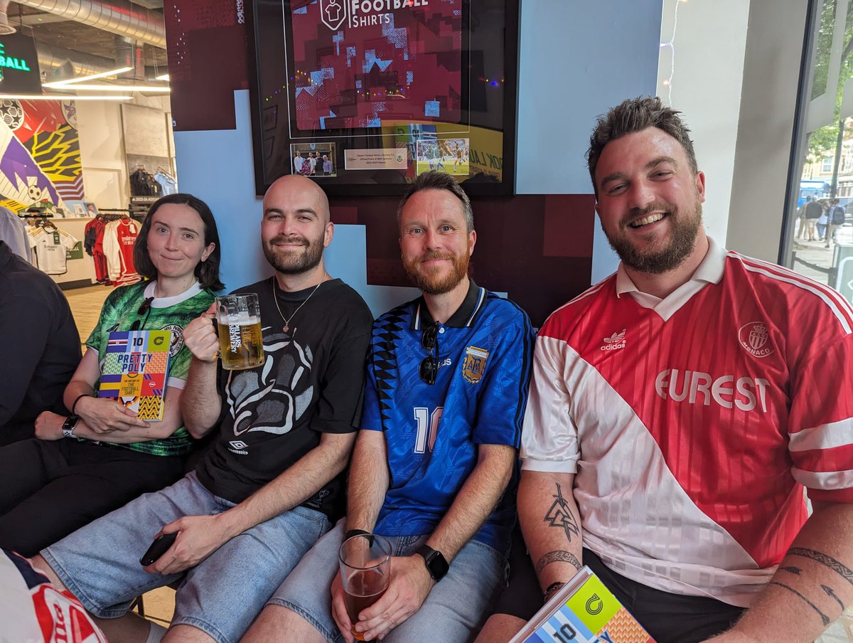 AlexDIreland's tweet photo. A huge thank you to everyone who attended the #PrettyPoly launch last night @cfsldn.
It was wonderful to see so many kit fans have an opportunity to talk about their passion in person ❤️
We need more community events!
📸 - @knockemdownes https://t.co/u7bPZVAROX