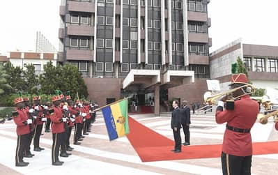 Allemagne au Gabon tweet media