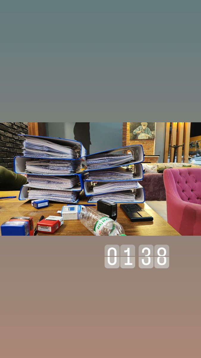 08.00da başlayan mesaimi 01.38de bitirmenin yorgunluğuyla baş etmeye çalışırken karşıma çıkana bakın 🥲