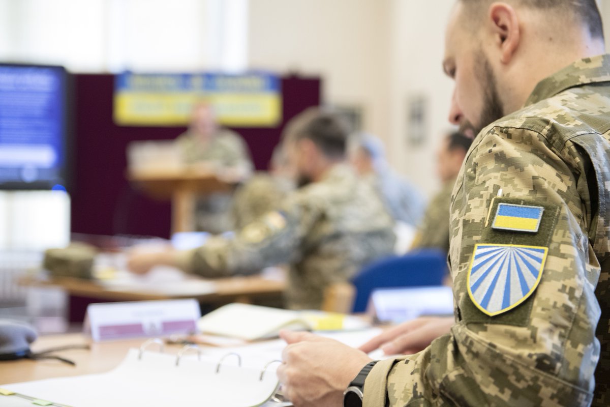DefenceHQ's tweet photo. The @BritishArmy delivered training to 10 Ukrainian chaplains earlier this year.

Hear Padre Richardson discuss this training at 10 am tomorrow on @BBCOne for Sunday Morning Live. 

Read more here: https://t.co/yjCSgs2i0r  

🇺🇦 #StandWithUkraine 🇺🇦 https://t.co/rQ2DFcj0zb
