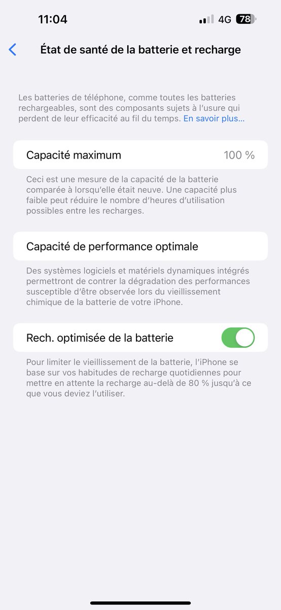 kevcheub's tweet photo. @LucasDlf_ @Apple_Geek_Actu J’ai un pro Max et avec 4-5 h par jour d’utilisation, je suis toujours à 100% https://t.co/RnCKqa2iZN