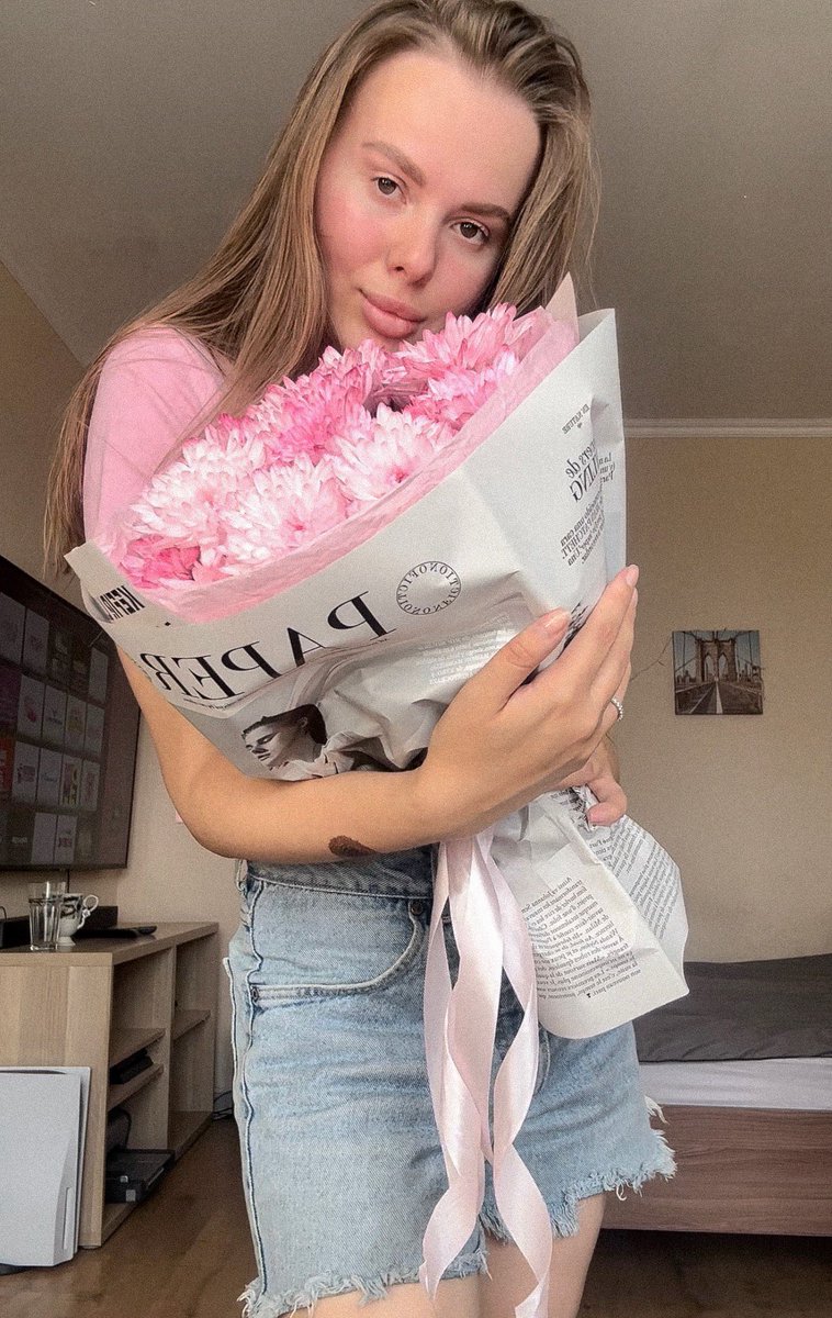 I thank everyone for the congratulations 🥳
I am insanely pleased!
I didn't even expect so many people to congratulate me on my birthday

Thank you all, you're the best 🫶🏼