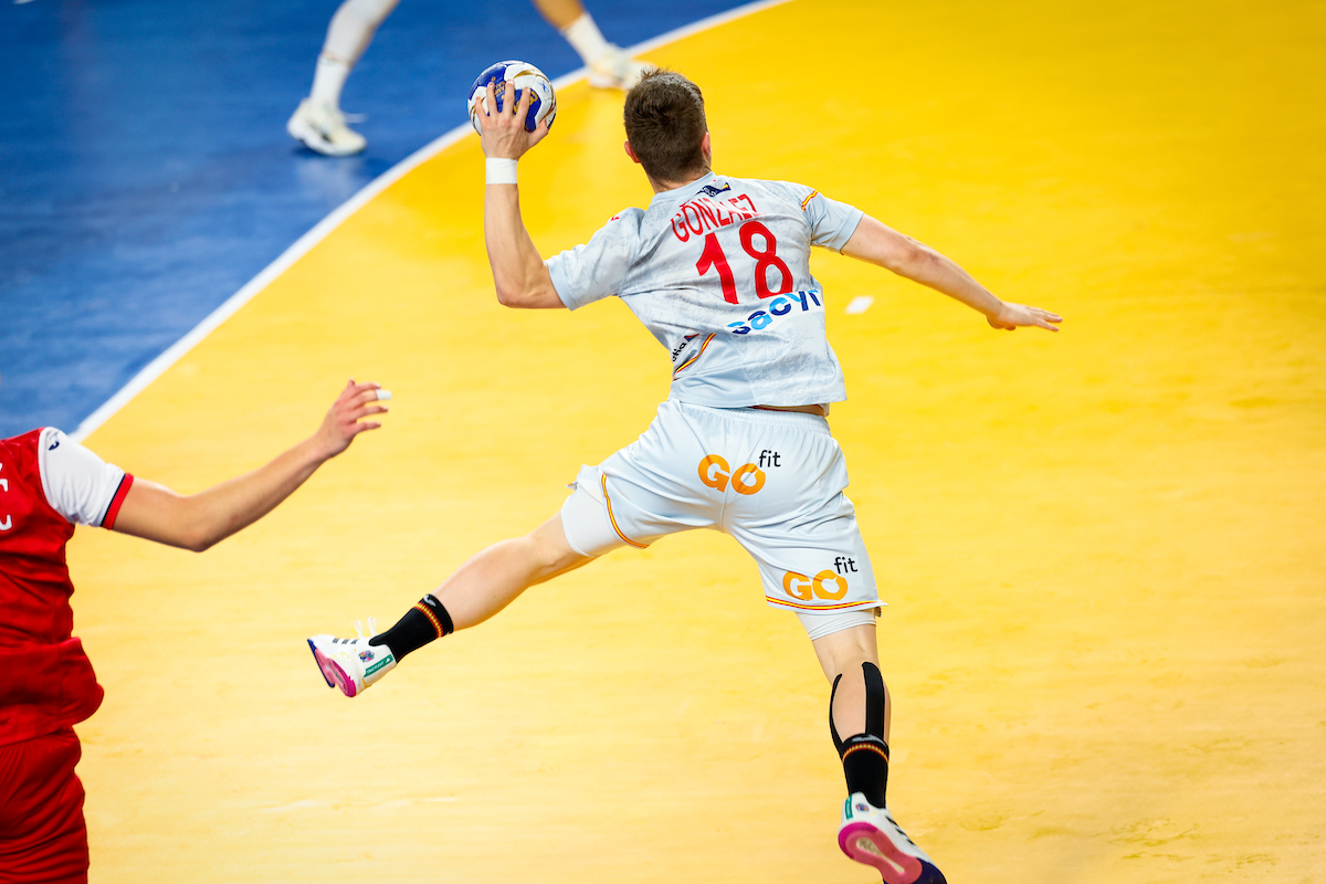 RFEBalonmano's tweet photo. 🤩 𝑨𝒚𝒆𝒓 𝒇𝒖𝒆 𝒖𝒏 𝒅𝒊́𝒂... 𝑰𝑹𝑹𝑬𝑷𝑬𝑻𝑰𝑩𝑳𝑬

🇪🇸 Nuestros #HispanosJuveniles se metieron en la final del Campeonato del Mundo #Croatia2023 

📸 ¡Y ya tenemos las mejores imágenes del partidazo ante Croacia 🇭🇷!

©️ Kolektiff images / Croatia 2023

#FollowTheFuture https://t.co/akpgoC9rxF